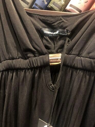 80 manata satilir. Yenidi etiketi ustunde. guess orijinal lalafo.az -da 80 manata satilir. Yenidi etiketi ustunde. guess orijinal