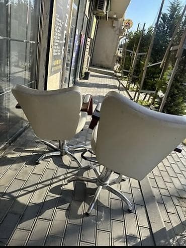 Məhsul: 4 ədəd salon/stilist kreslosu 3 ededi saglam deyil at lalafo.az Məhsul: 4 ədəd salon/stilist kreslosu 3 ededi saglam deyil