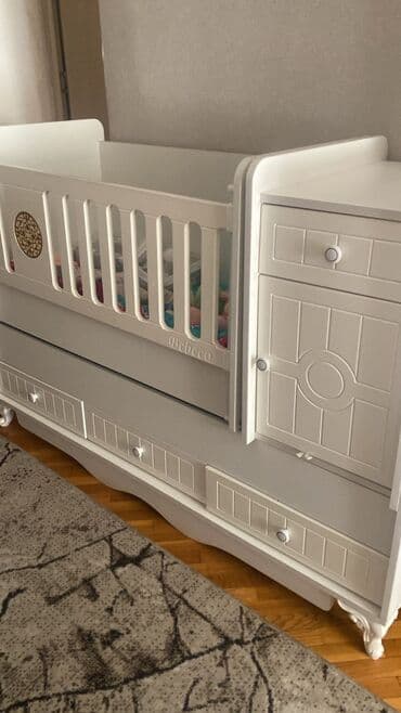 Oğlan və qız üçün, Dördbucaq, Beşik, Dəstsiz, Matrassız, Yellənmə mexanizmsiz lalafo.az -da Oğlan və qız üçün, Dördbucaq, Beşik, Dəstsiz, Matrassız, Yellənmə mexanizmsiz