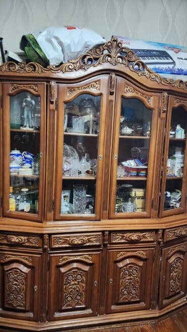 İşlənmiş, Açılan, Düz dolab, Servant lalafo.az -da İşlənmiş, Açılan, Düz dolab, Servant