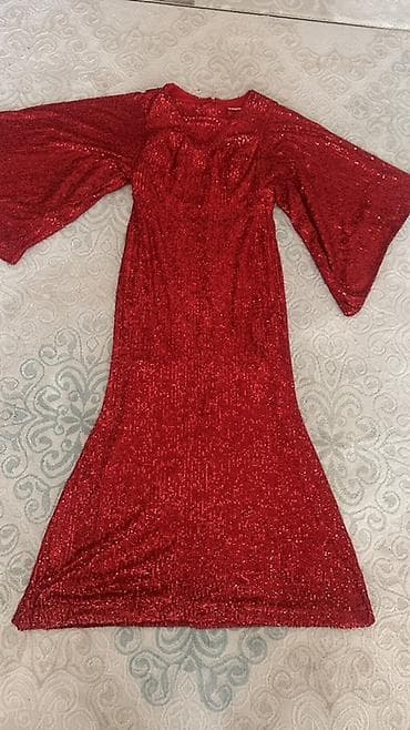 Qırmızı payetli ziyafət geyimi - Rəng: parlaq qırmızı - Material: tam at lalafo.az Qırmızı payetli ziyafət geyimi - Rəng: parlaq qırmızı - Material: tam