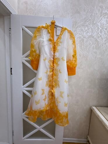 Ziyafət donu, Midi, Valentino, L lalafo.az -da Ziyafət donu, Midi, Valentino, L