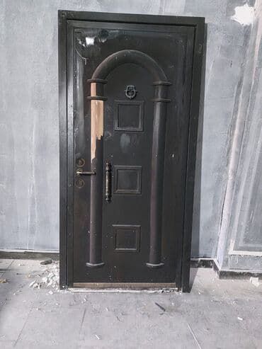 Seyf qapı. Yüngül üz qabığı yanıb. Özüm 2500 almışam İtalya lalafo.az -da Seyf qapı. Yüngül üz qabığı yanıb. Özüm 2500 almışam İtalya