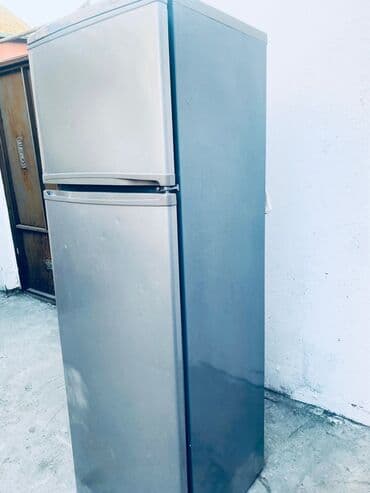 Iki qapılı soyuducu (üstdə dondurucu, altda əsas bölmə) - Rəng lalafo.az -da Iki qapılı soyuducu (üstdə dondurucu, altda əsas bölmə) - Rəng