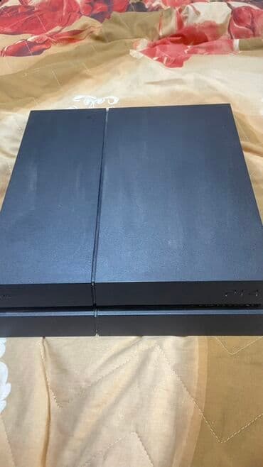 Sony PlayStation 4 fat (PS4) Xüsusiyyətlər: - Klassik PS4 model (mat lalafo.az -da Sony PlayStation 4 fat (PS4) Xüsusiyyətlər: - Klassik PS4 model (mat