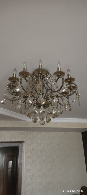 Çılçıraq, 10 və daha çox lampa, Metal lalafo.az -da Çılçıraq, 10 və daha çox lampa, Metal