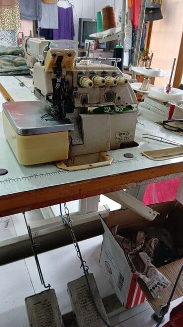 Tikiş maşını Overlok, 4 saplı lalafo.az -da Tikiş maşını Overlok, 4 saplı