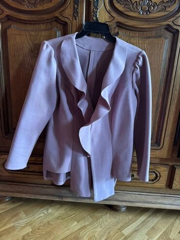 Zərif qadın jaketi – açıq bənövşəyi/laylak rəngdə. - Dizayn: Ön lalafo.az -da Zərif qadın jaketi – açıq bənövşəyi/laylak rəngdə. - Dizayn: Ön