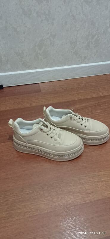 Ölçü: 38, Yeni lalafo.az -da Ölçü: 38, Yeni