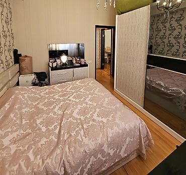 Taxt, şfanel və qonaq otağında divan kreslo. Güzgülü şkaf və künc lalafo.az -da Taxt, şfanel və qonaq otağında divan kreslo. Güzgülü şkaf və künc