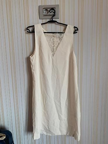Ag Don White Dress HM Geyim 1 defe istifade olunub Chatdirilmadan lalafo.az -da Ag Don White Dress HM Geyim 1 defe istifade olunub Chatdirilmadan