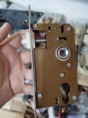 Daxili qapılar üçün mexaniki qıfıl gövdəsi - Material: metal korpus lalafo.az -da Daxili qapılar üçün mexaniki qıfıl gövdəsi - Material: metal korpus