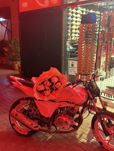 Kridit Varrrr 200CC Ağ-rəngli street/naked tipli motosiklet lalafo.az -da Kridit Varrrr 200CC Ağ-rəngli street/naked tipli motosiklet