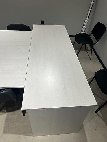 İşlənmiş, Konfrans zalı üçün, Dördbucaq masa lalafo.az -da İşlənmiş, Konfrans zalı üçün, Dördbucaq masa