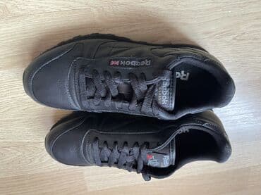 Reebok Classic kişi/kadın idman ayaqqabısı - Model: Reebok Classic lalafo.az -da Reebok Classic kişi/kadın idman ayaqqabısı - Model: Reebok Classic