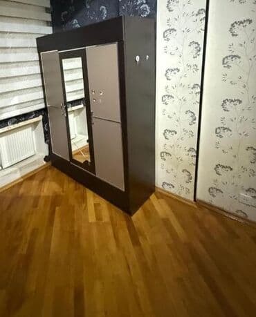 3 qapılı Düz dolab, Qarderob, paltar dolabı lalafo.az -da 3 qapılı Düz dolab, Qarderob, paltar dolabı