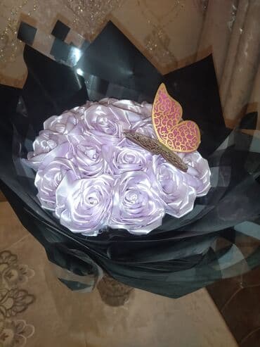 Satən lentdən hazırlanmış dekorativ gül dəstəsi (buket). - Rəng: açıq lalafo.az -da Satən lentdən hazırlanmış dekorativ gül dəstəsi (buket). - Rəng: açıq