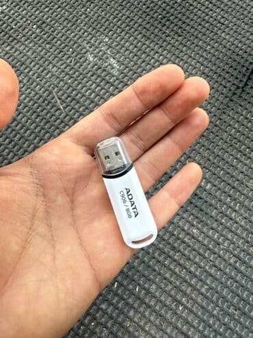 Flash kart ADATA, 8 GB, USB 2.0, Yeni lalafo.az -da Flash kart ADATA, 8 GB, USB 2.0, Yeni