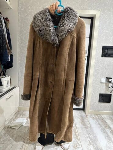 20il öncə alınıb. Təzədir, geyinilməyib. Təbii kürkdür. Yüksək lalafo.az -da 20il öncə alınıb. Təzədir, geyinilməyib. Təbii kürkdür. Yüksək