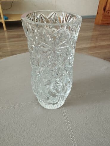 Bir vaza, Xrustal lalafo.az -da Bir vaza, Xrustal