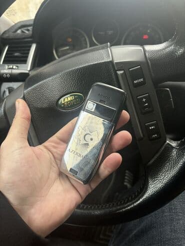 Nokia E51, rəng - Gümüşü, Düyməli lalafo.az -da Nokia E51, rəng - Gümüşü, Düyməli