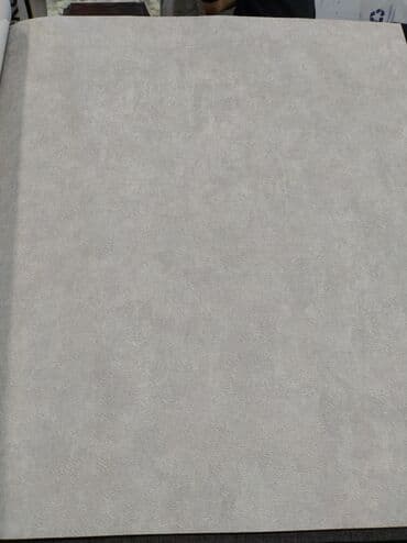 Minimalist boz divar kağızı – teksturalı, vahid rəngli dizayn. - lalafo.az -da Minimalist boz divar kağızı – teksturalı, vahid rəngli dizayn. -