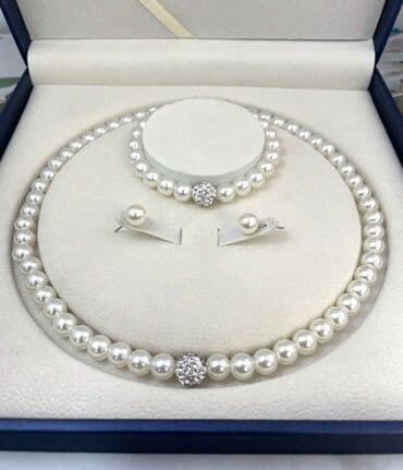 Dəstə daxildir: Üzük lalafo.az -da Dəstə daxildir: Üzük