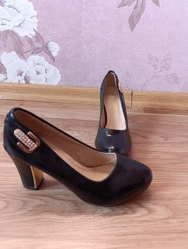 Tuflilər, Ölçü: 38, rəng - Qara, İşlənmiş lalafo.az -da Tuflilər, Ölçü: 38, rəng - Qara, İşlənmiş