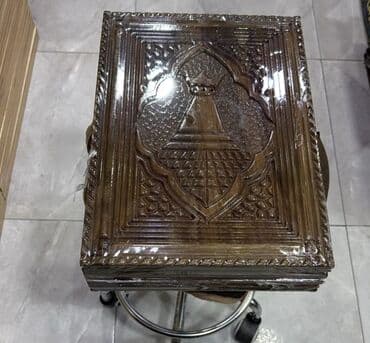 Taxta şahmat dəsti – oyma qapaqlı, qatlanan dizayn - Material lalafo.az -da Taxta şahmat dəsti – oyma qapaqlı, qatlanan dizayn - Material