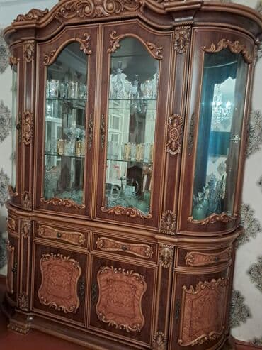 Şüşəli dolab vitrini, İşlənmiş, Ünvandan götürmə lalafo.az -da Şüşəli dolab vitrini, İşlənmiş, Ünvandan götürmə