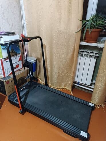 Ev üçün kompakt qaçış trenajoru Az istifade olnub qiymetde razlasmaq lalafo.az -da Ev üçün kompakt qaçış trenajoru Az istifade olnub qiymetde razlasmaq