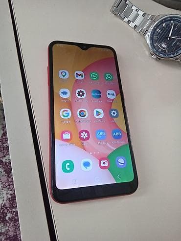 Samsung Galaxy A10, 16 GB, rəng - Qırmızı, İki sim kartlı lalafo.az -da Samsung Galaxy A10, 16 GB, rəng - Qırmızı, İki sim kartlı