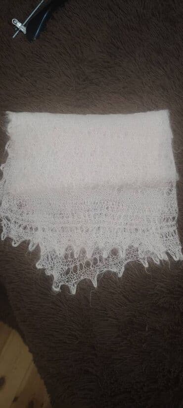 Оренбургский пуховый платок lalafo.az -da Оренбургский пуховый платок