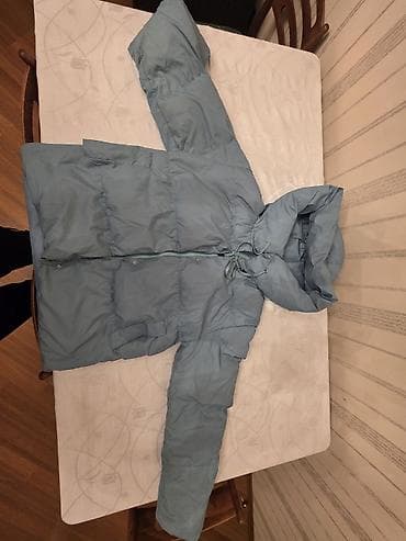 Açıq mavi rəngli qışlıq puffer gödəkçə - Model: kapüşonlu, uzunqol lalafo.az -da Açıq mavi rəngli qışlıq puffer gödəkçə - Model: kapüşonlu, uzunqol