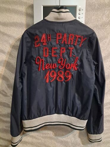 Kurtka, Oğlan üçün, 10 - 12 yaş, Benetton lalafo.az -da Kurtka, Oğlan üçün, 10 - 12 yaş, Benetton