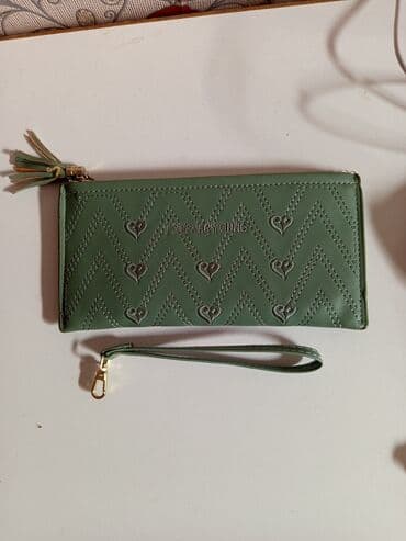 Pul qabı 1dəfə götürmüşəm. Sonra istifadə etmədim. Demək olar ki lalafo.az -da Pul qabı 1dəfə götürmüşəm. Sonra istifadə etmədim. Demək olar ki