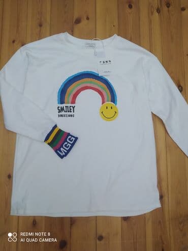 Futbolka, Qız üçün, 14 - 16 yaş lalafo.az -da Futbolka, Qız üçün, 14 - 16 yaş