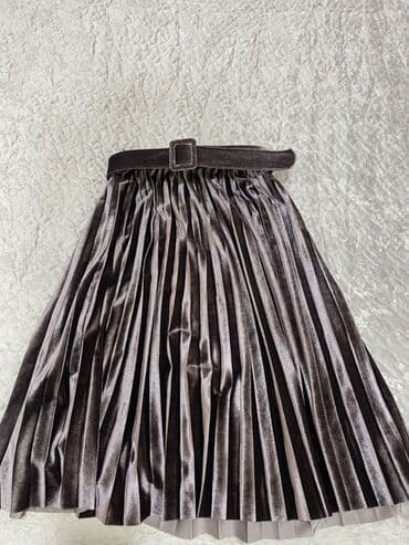 Məhsul: Qadınlar üçün plisəli ətək - Material: məxmər toxuma, parlaq lalafo.az -da Məhsul: Qadınlar üçün plisəli ətək - Material: məxmər toxuma, parlaq