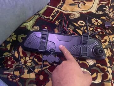 Avtomobil üçün arxa güzgüyə quraşdırılan 2 kameralı DVR lalafo.az -da Avtomobil üçün arxa güzgüyə quraşdırılan 2 kameralı DVR