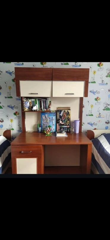 Oğlan və qız üçün, İşlənmiş, Siyirməsiz, Yazı masası, Stulsuz lalafo.az -da Oğlan və qız üçün, İşlənmiş, Siyirməsiz, Yazı masası, Stulsuz