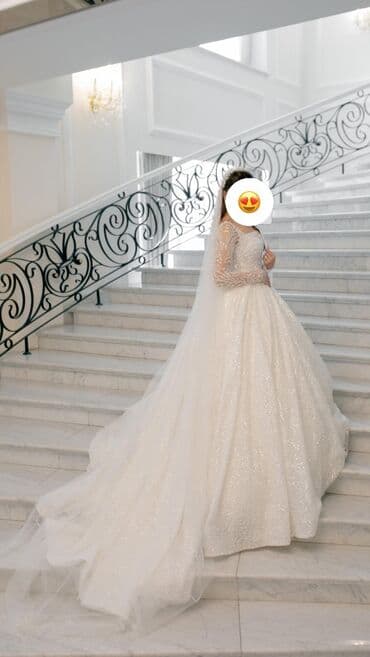 Dubaydan alinib 1defe geyinilib .Fatasina kimi butun el lalafo.az -da Dubaydan alinib 1defe geyinilib .Fatasina kimi butun el