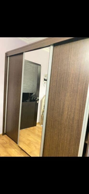 İşlənmiş, Kupe, 2 qapılı Düz dolab, Dolab-asılqan lalafo.az -da İşlənmiş, Kupe, 2 qapılı Düz dolab, Dolab-asılqan