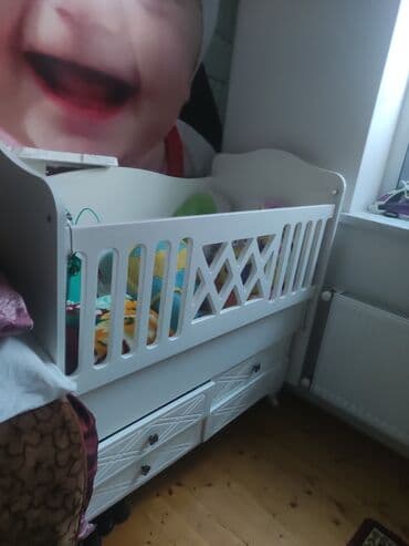 Oğlan və qız üçün, İşlənmiş, Beşik, Dəstsiz, Matras ilə, Yellənmə mexanizmsiz lalafo.az -da Oğlan və qız üçün, İşlənmiş, Beşik, Dəstsiz, Matras ilə, Yellənmə mexanizmsiz