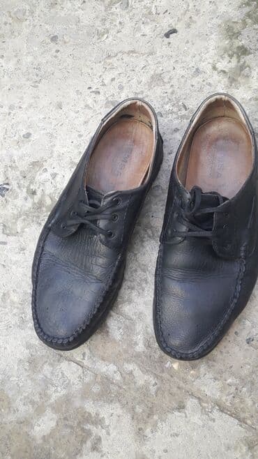 Kişi ayaqqabısı – qara rəng, bağcıqlı model. - Material: üst hissə lalafo.az -da Kişi ayaqqabısı – qara rəng, bağcıqlı model. - Material: üst hissə