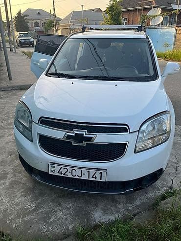 Chevrolet Orlando, ağ rəngli, 5 qapılı yolsuzluq/miniven tipli kuzov lalafo.az -da Chevrolet Orlando, ağ rəngli, 5 qapılı yolsuzluq/miniven tipli kuzov