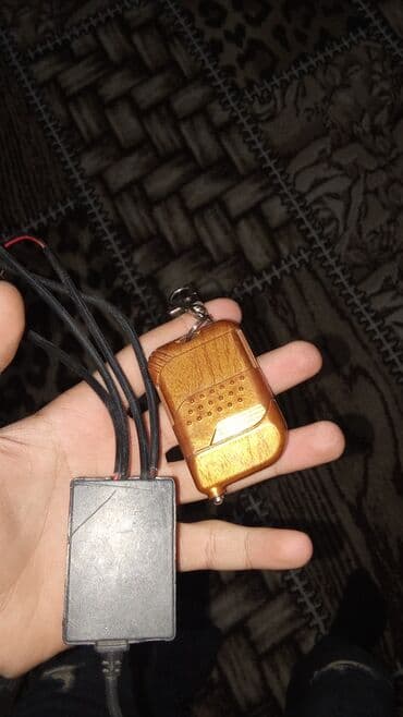 Avtomobil üçün spicka bloku (yenidir) Məhsulun tərkibi: - 1 ədəd lalafo.az -da Avtomobil üçün spicka bloku (yenidir) Məhsulun tərkibi: - 1 ədəd