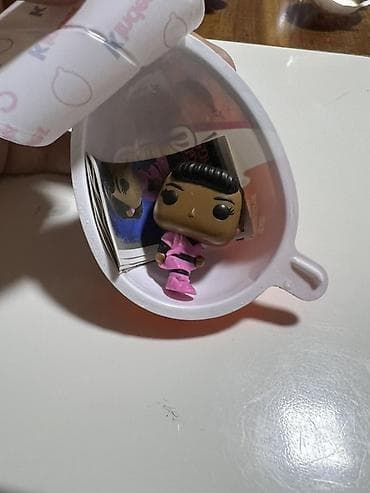 Stranger things kinder joy Erica en ucuz bizde Mini kolleksiya lalafo.az -da Stranger things kinder joy Erica en ucuz bizde Mini kolleksiya