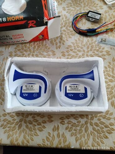 SATİLİR : SKUTER SİGNALİ TEZEDİR İSLENMEYİB KAPOBKANİN İCİNDE lalafo.az -da SATİLİR : SKUTER SİGNALİ TEZEDİR İSLENMEYİB KAPOBKANİN İCİNDE