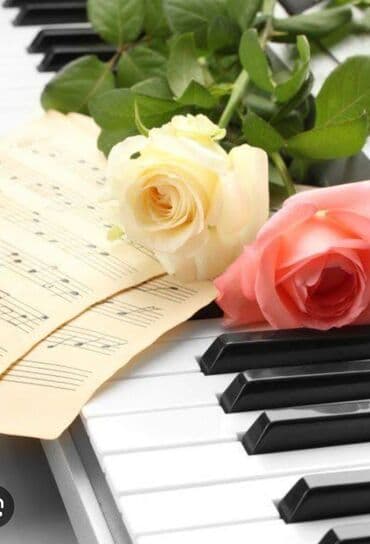 Учитель(женщина) с большим стажем обучает игре на фортепиано желающих lalafo.az -da Учитель(женщина) с большим стажем обучает игре на фортепиано желающих