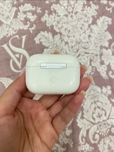 Geely: Simsiz şarj cihazı Apple, İşlənmiş lalafo.az -da — 2 Geely: Simsiz şarj cihazı Apple, İşlənmiş — 2